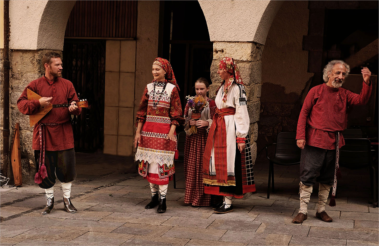 Nombre:  slavian folk copia.jpg
Visitas: 25
Tamao: 373.9 KB